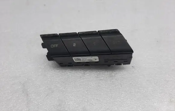 Porsche Panamera (970) Seat memory switch 97061310302