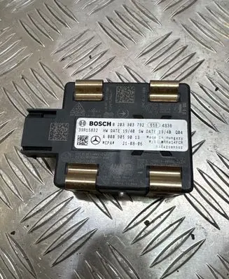 Mercedes-Benz CLA C117 X117 W117 Distronic sensor radar 0203303792 A0009059013 022201403745