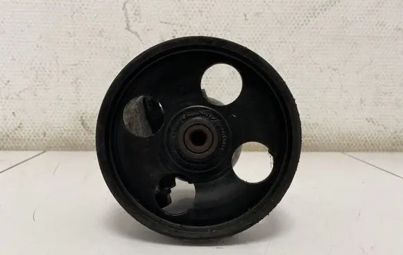 Mitsubishi Space Star Power steering pump 8200071050 26083376 26054891