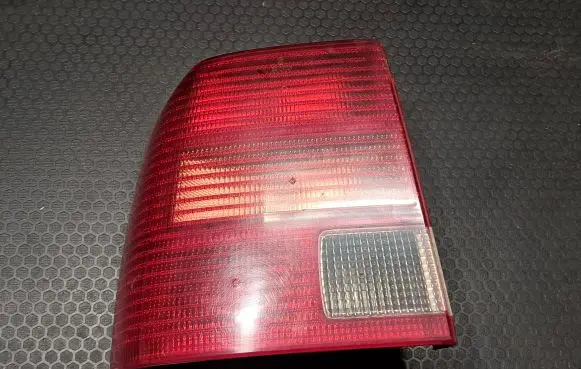 Volkswagen PASSAT B5 Rear/tail lights 3B5945257