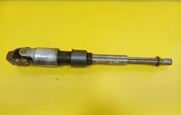 Chrysler PT Cruiser Steering wheel axle