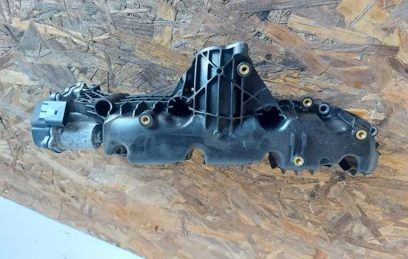 Volkswagen Tiguan Intake manifold 03L129711AG 03L129086