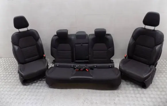 Renault Arkana Seat set 