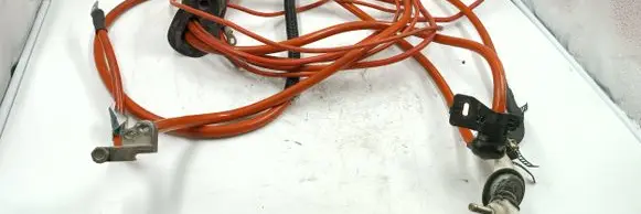 BMW 5 E39 Positive cable (battery) KR09CH4 KR0SCH0