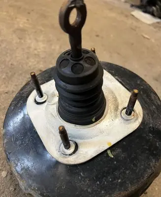 Jeep Grand Cherokee (WK) Brake booster