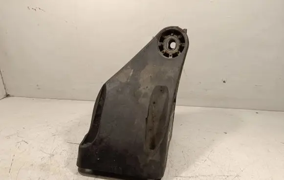 Mercedes-Benz E W213 Engine mount bracket A6542230100
