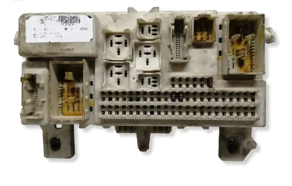 Ford Focus Fuse module 4M5T14A073CH