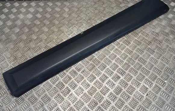 Nissan Qashqai Front door trim (molding) 808714EA0A
