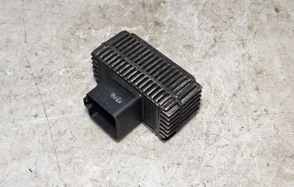 Renault Master II Glow plug pre-heat relay 51299008 09132691