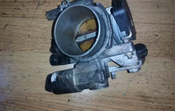 Opel Tigra A Throttle valve