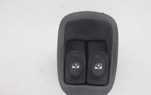 Renault Scenic I Electric window control switch 7700845910 838100G