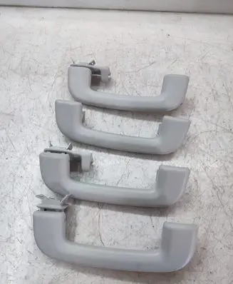 Land Rover Discovery Sport A set of handles for the ceiling 