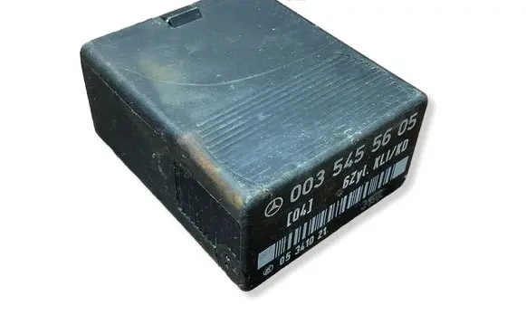 Mercedes-Benz E W124 Heater blower fan relay 0035455605