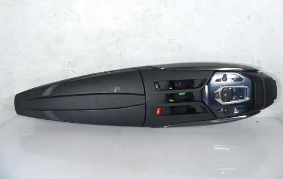 Citroen DS5 Glove box 9678259477