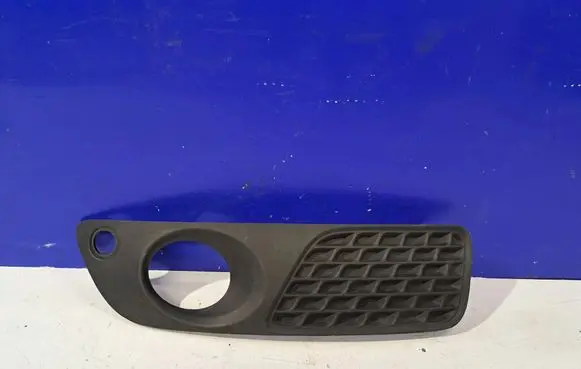 Volvo V70 Front fog light trim/grill 30763109