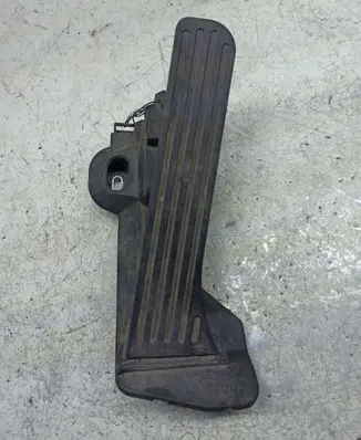 Volkswagen Golf V Accelerator throttle pedal 1K2721503M