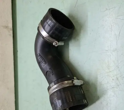 Volvo XC60 Intercooler hose/pipe 31338572
