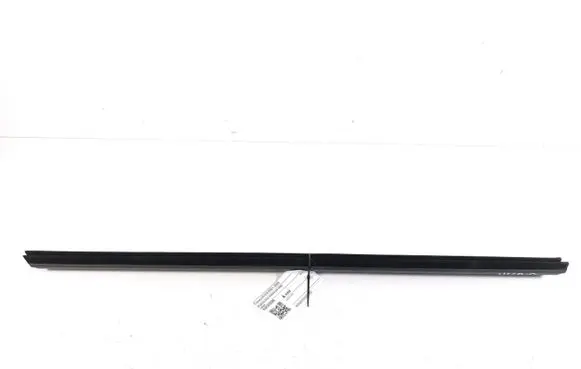 Citroen C5 X Front door trim bar YL01875380