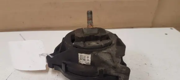 BMW 1 F20 F21 Engine mount bracket 678765703