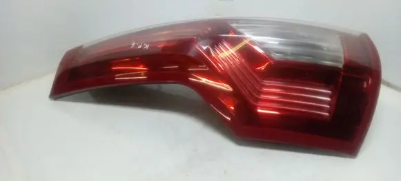 Citroen C4 Grand Picasso Rear/tail lights 00946601LI