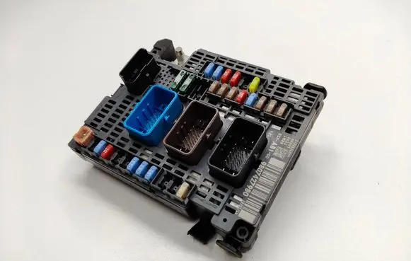 Citroen C4 II Other control units/modules 9807427980