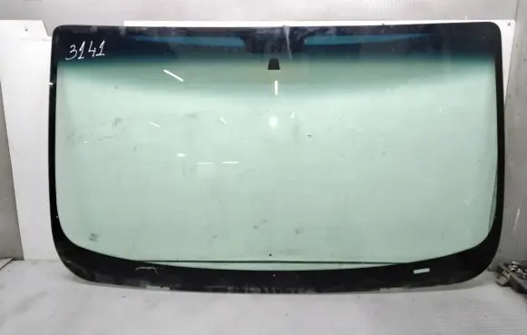 Peugeot Boxer Front windscreen/windshield window 