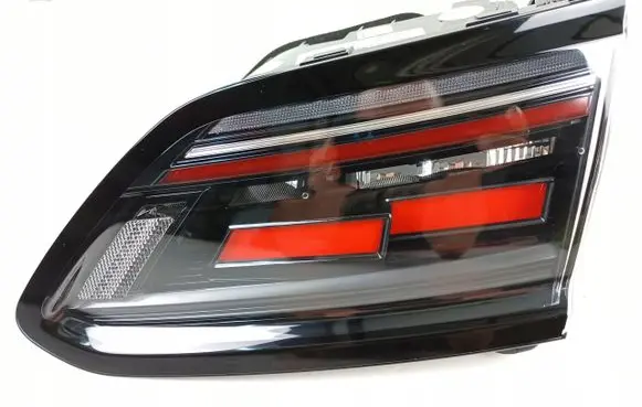 Volkswagen Arteon Tailgate rear/tail lights 3G8945308AG