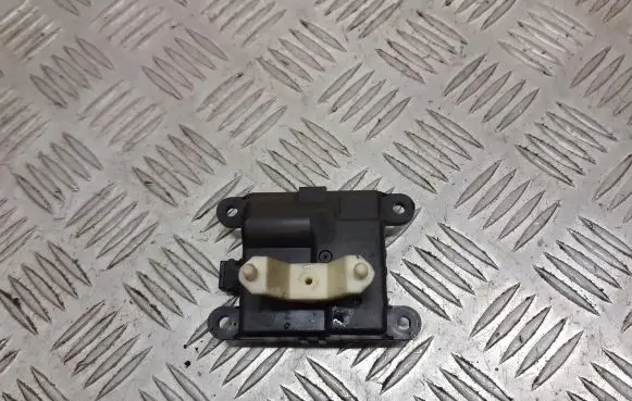 Nissan Almera N16 A/C air flow flap actuator/motor 3C270-30840
