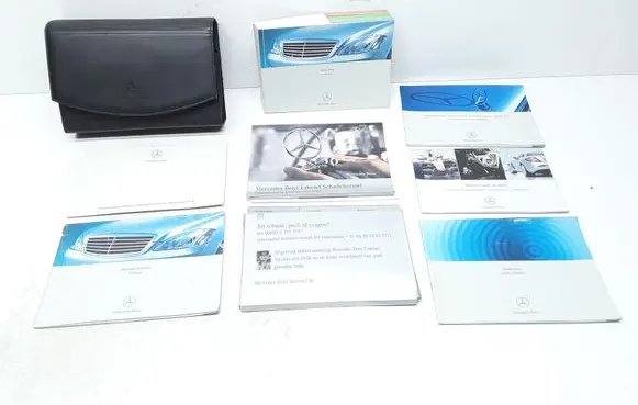 Mercedes-Benz S W221 Owners service history hand book 