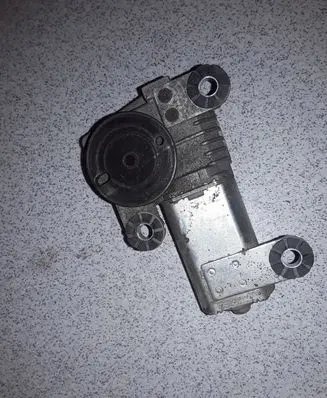 BMW 5 E39 Wiper motor 8361640