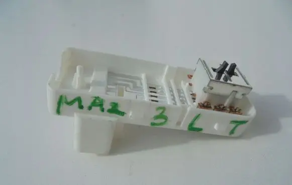 Mazda 3 II Electric window control switch KD3566370