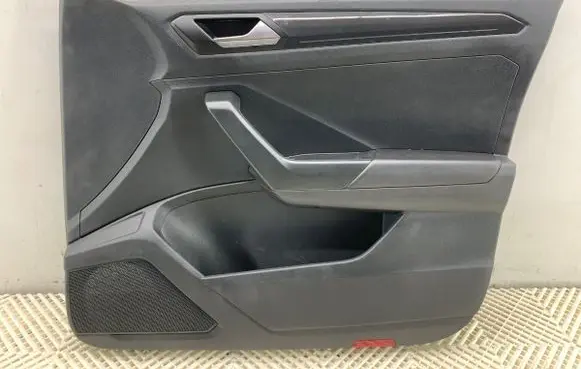 Volkswagen T-Roc Front door card panel trim