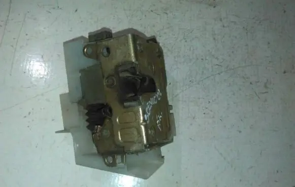 Renault Scenic I Front door lock