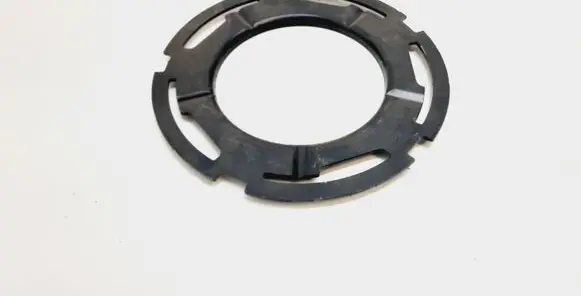 Volvo V60 In tank fuel pump screw locking ring/nut 