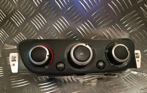 Renault Scenic III - Grand scenic III Climate control unit E1072183A