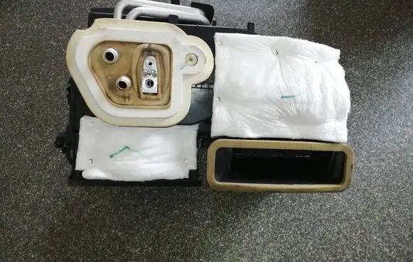 Buick Encore I Interior heater climate box assembly housing 95136668