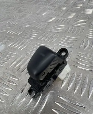 Nissan Navara D23 Electric window control switch