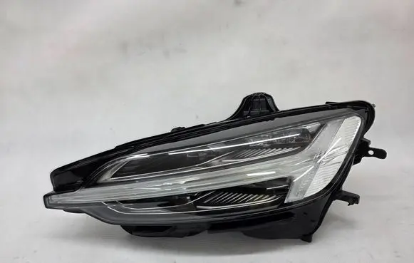 Volvo S60 Headlight/headlamp 32338020