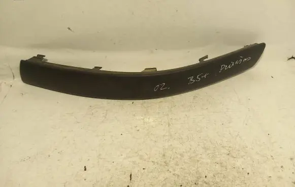 Volkswagen PASSAT B5.5 Front bumper splitter molding 3B0807717D