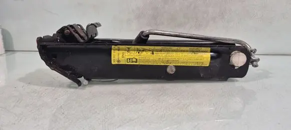 Volkswagen PASSAT B7 Lift Jack 