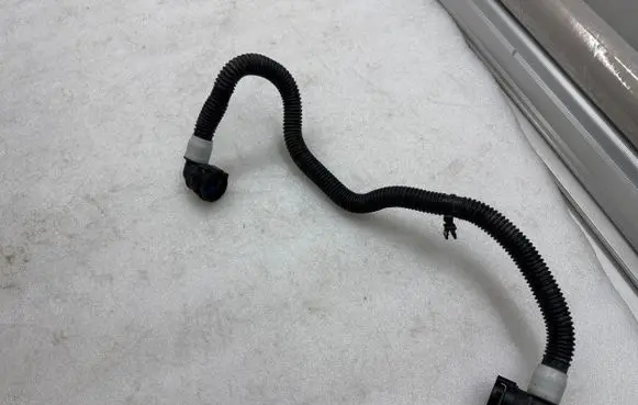 Tesla Model Y Engine coolant pipe/hose 163159600B 1631596