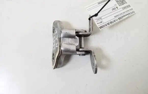 Toyota Avensis T270 Rear door upper hinge 68760-0H010