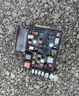 Opel Astra K Fuse box set 13379209