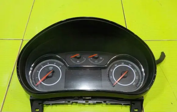 Opel Insignia A Speedometer (instrument cluster) 23398025 12AB25