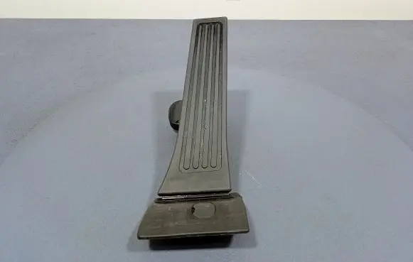 KIA Optima Accelerator throttle pedal 35190-2E000