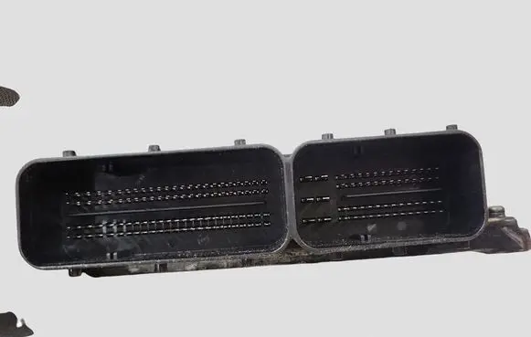 Opel Astra J Engine control unit/module 55579893 MB2757001011