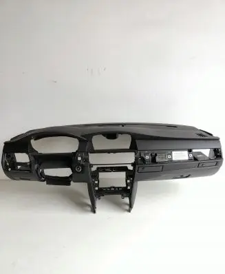BMW 5 E60 E61 Dashboard