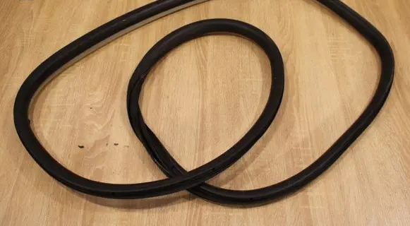 Renault Laguna III Rubber seal loading door 