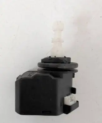 Headlight level adjustment motor