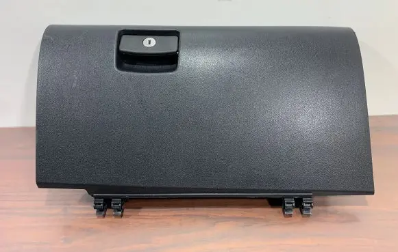 Subaru Forester SK Glove box lid/cover 